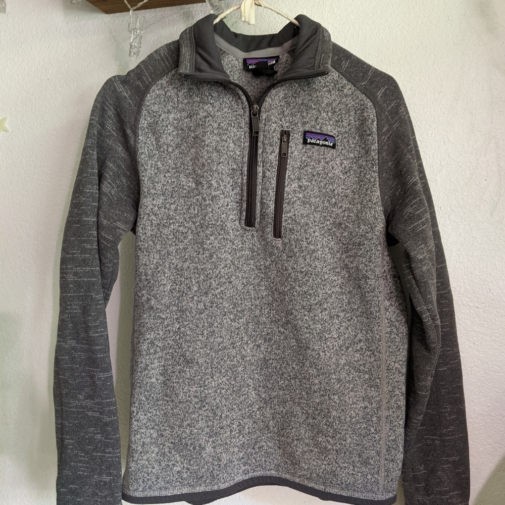 Patagonia half zip pullover